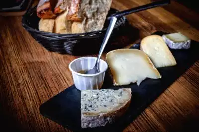 Ardoise de Fromages catalans - Le Chaudron 66