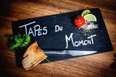 Burrata, praliné noisettes salé & carpaccio de champignons, poivre de timut - Le Chaudron 66